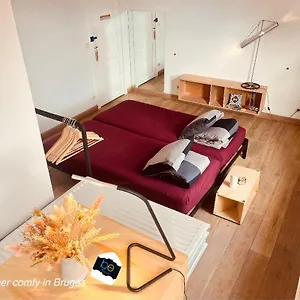 https://star-room.bruges-hotels.info